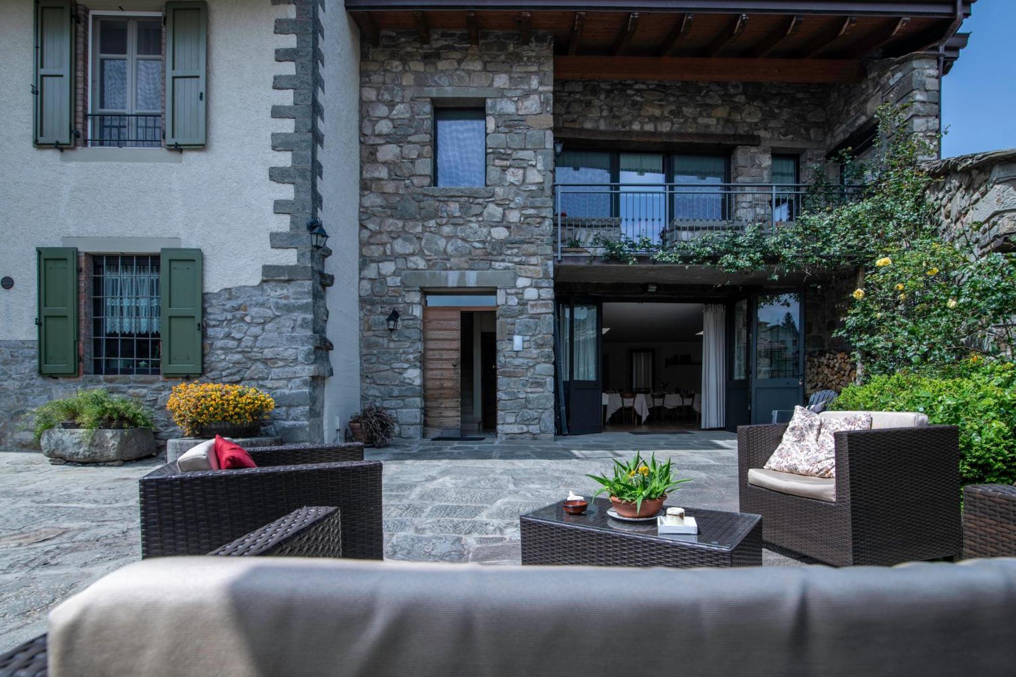 Il Bosco Di Silvia Hotel Luaran gambar